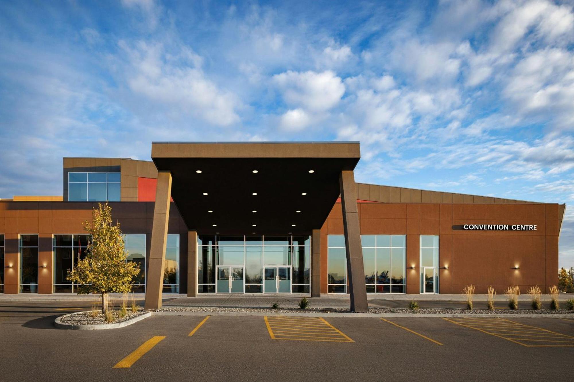 Hotel The Westin Calgary Airport Exterior foto